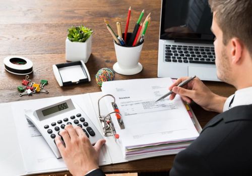 Tại sao bạn nên thuê dịch vụ kế toán trọn gói